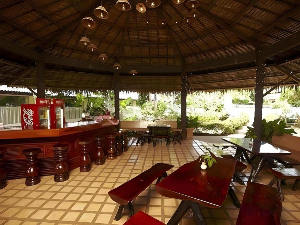 River Kwai Village Hotel Ban Kaeng Raboet Extérieur photo
