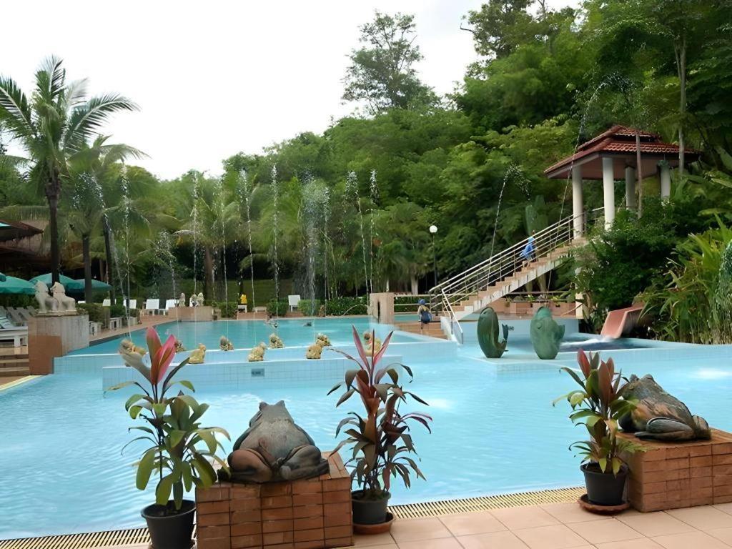 River Kwai Village Hotel Ban Kaeng Raboet Extérieur photo