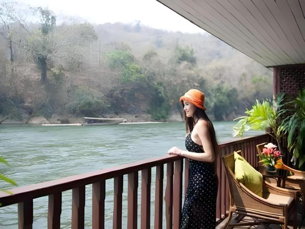 River Kwai Village Hotel Ban Kaeng Raboet Extérieur photo