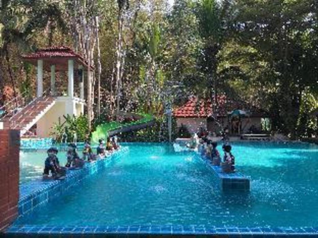 River Kwai Village Hotel Ban Kaeng Raboet Extérieur photo